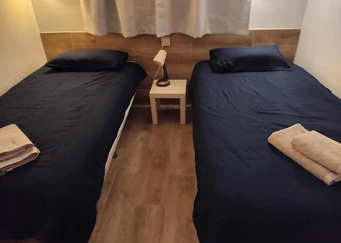 Juncos 2 - Pool And Yumbo